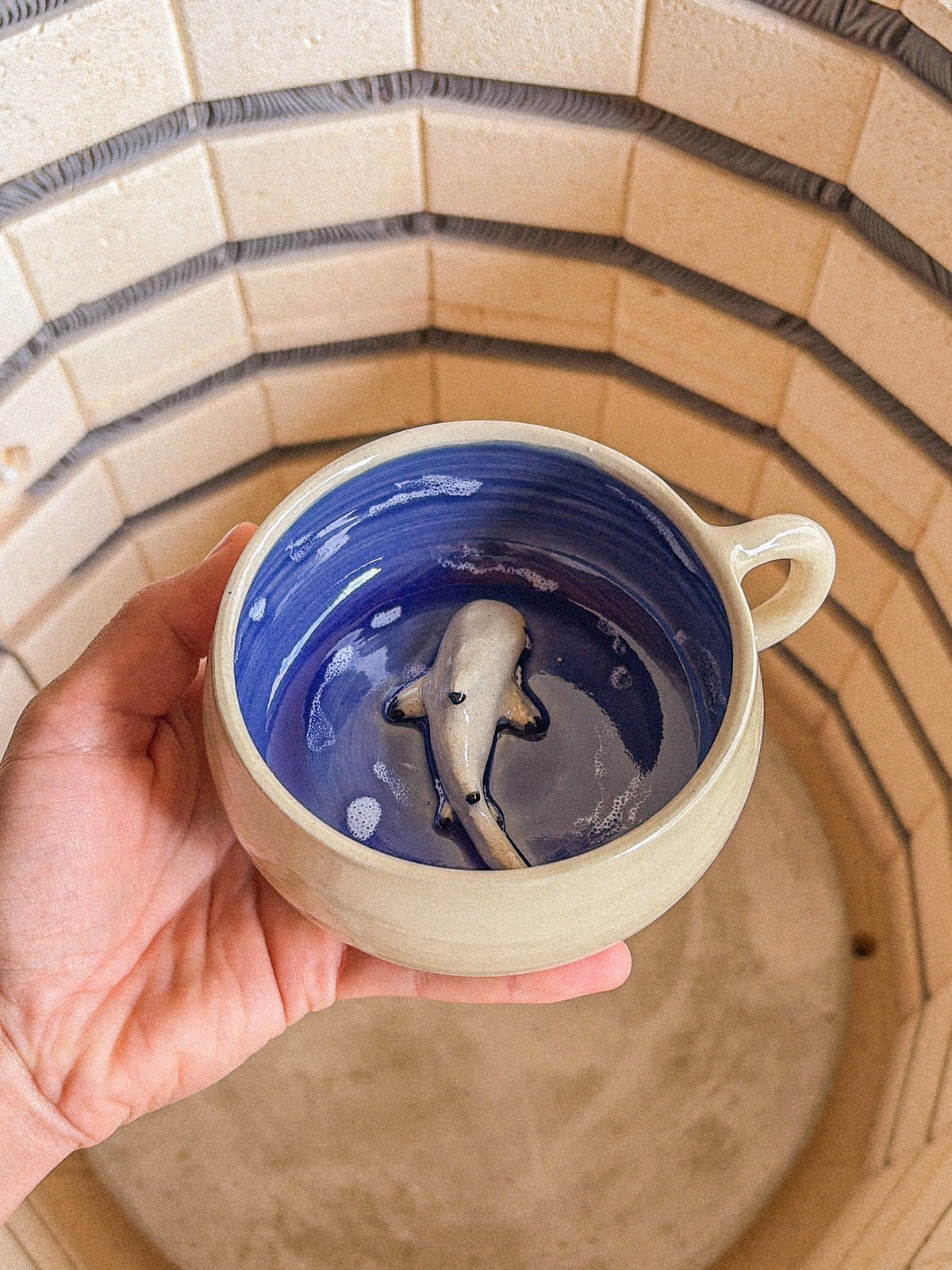 Tasse Océan bleu marine - Requin pointes noires
