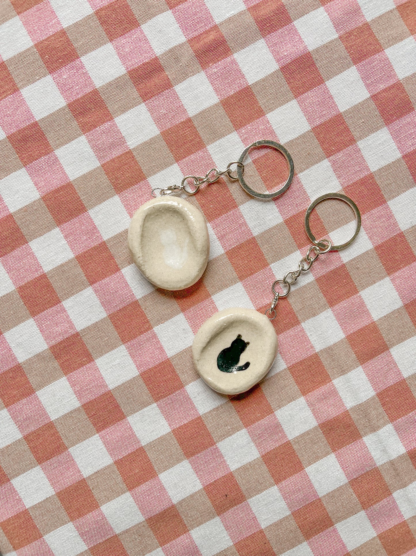 Worry Stone - chat porte-clés en gès chamotté