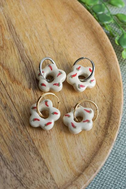Boucles d’oreilles en céramique - fleur à motif