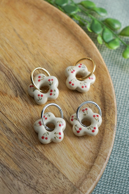 Boucles d’oreilles en céramique - fleur à motif